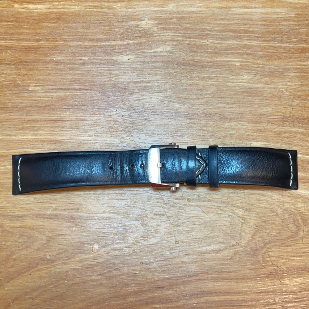 Breitling Black leather strap with deployment buckle